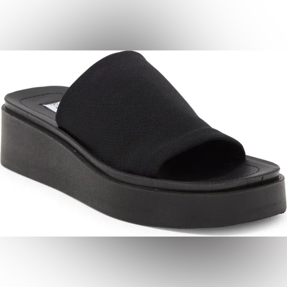 Steve Madden 
Gimmee Platform Wedge Sandal In Black